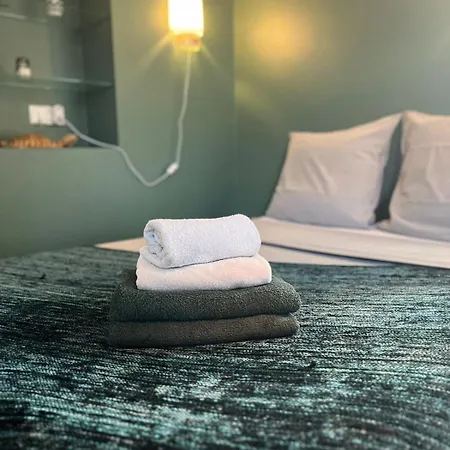 L 'emeraude, Appt Avec Terrasse Proche De La *